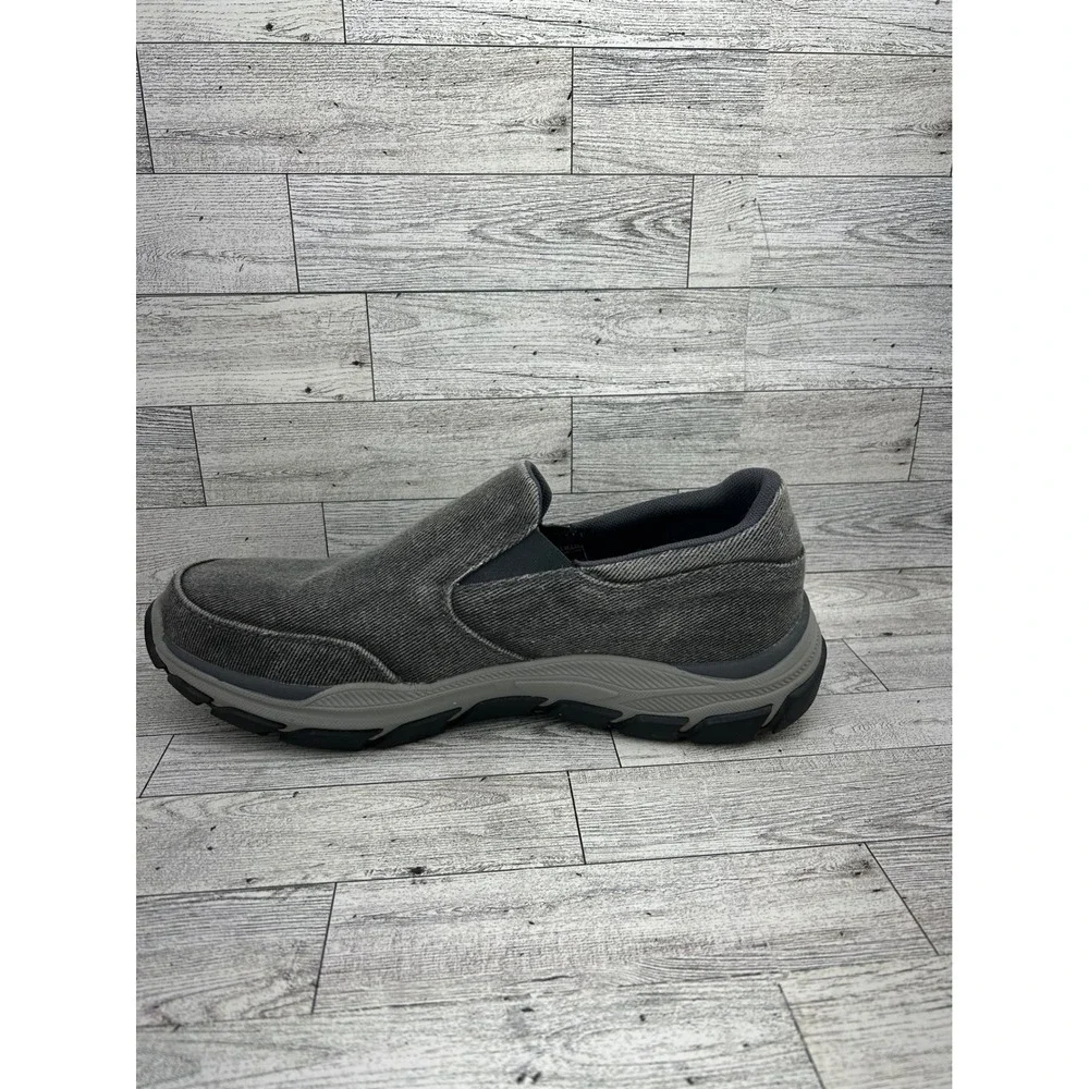 Skechers Relaxed Fit Air Cooled Memory Foam Slip On Shoes Men's Size 12 Charcoal